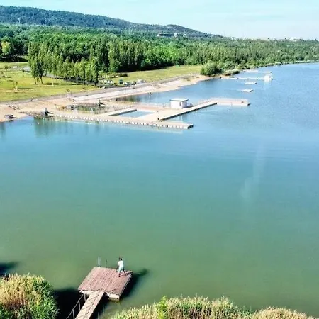 Dum Nad Jezerem - I. * Most